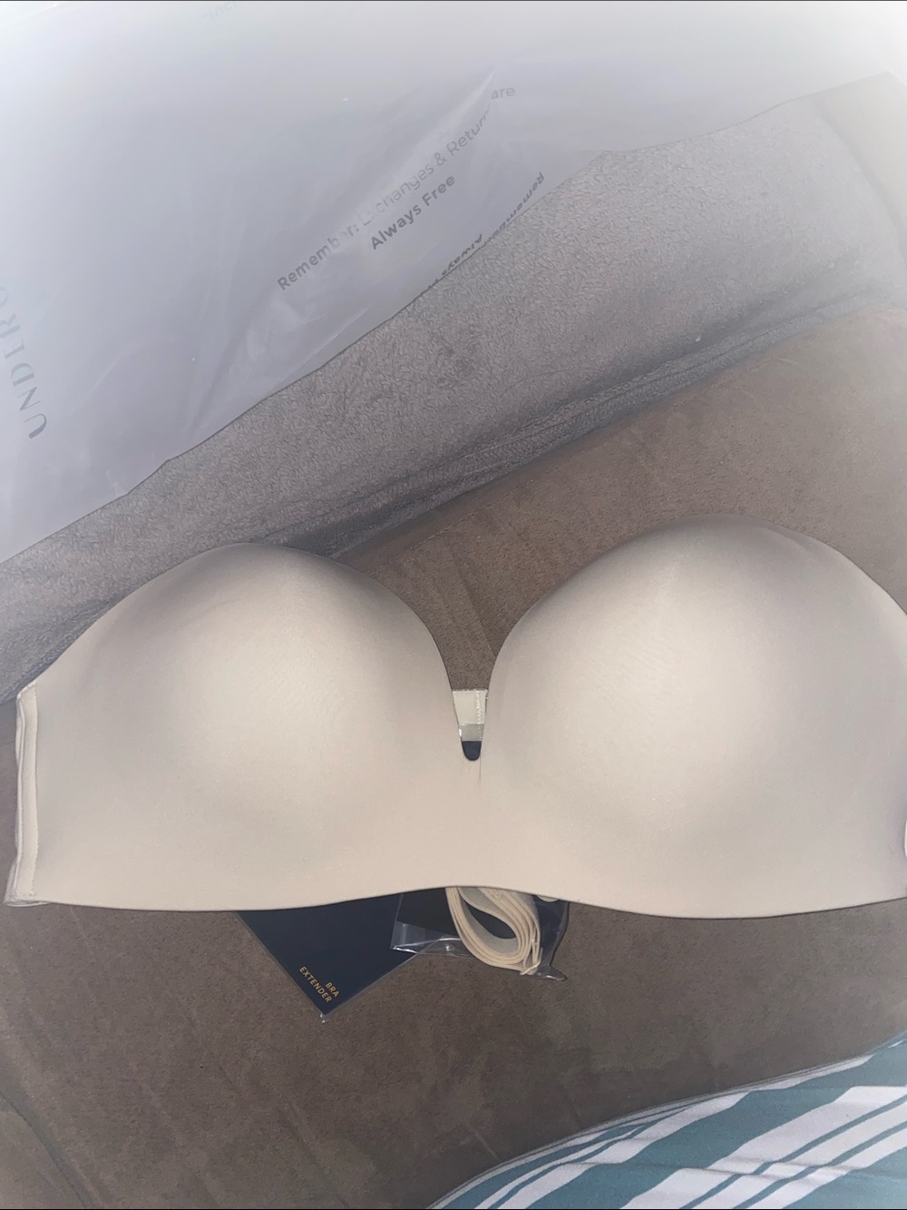 Underoutfit THE NO STRINGS ATTACHED BRA -Sand 2XL